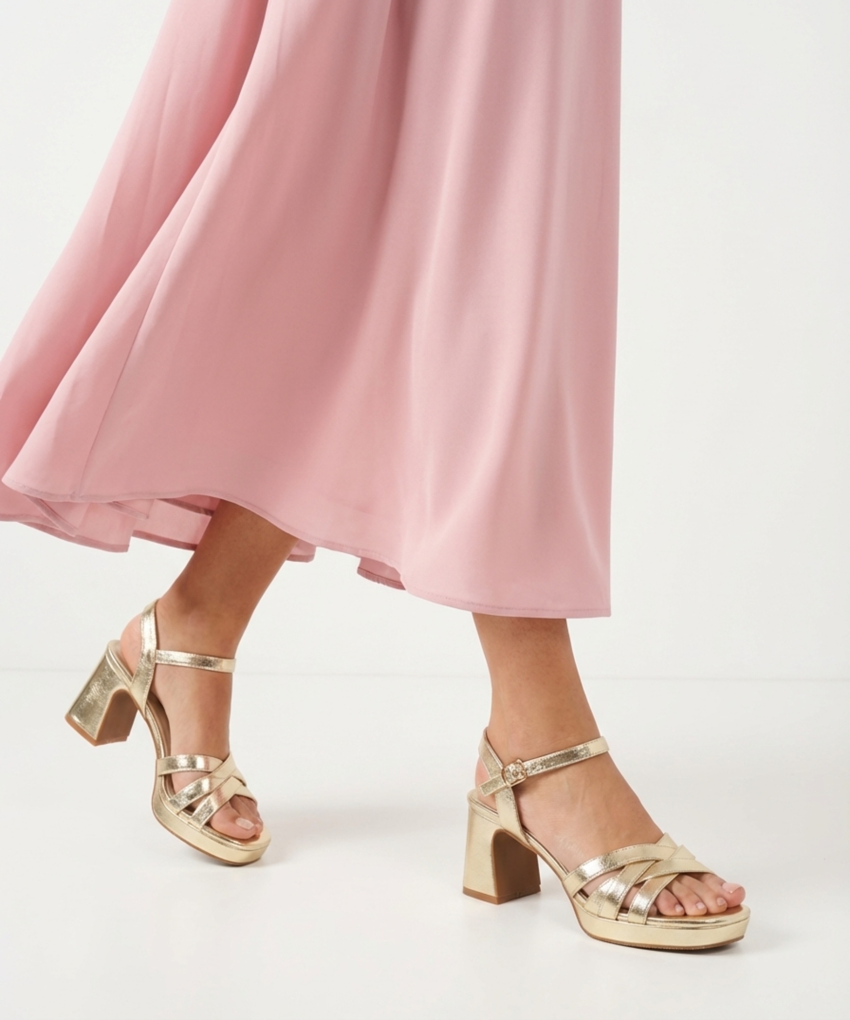 Sand&aacute;lia plataforma multitirras image number null